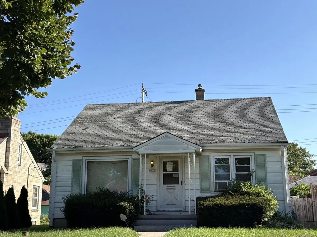 6312 W Leon TERRACE, Milwaukee, WI 53218 - #1