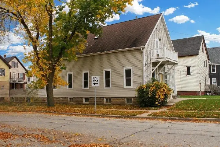 6200 W Mitchell STREET, West Allis, WI 53214 - #3