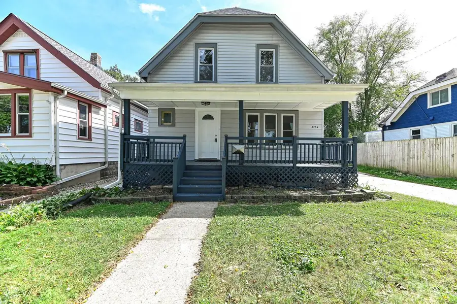3754 S Rutland AVENUE, Saint Francis, WI 53235 - #3
