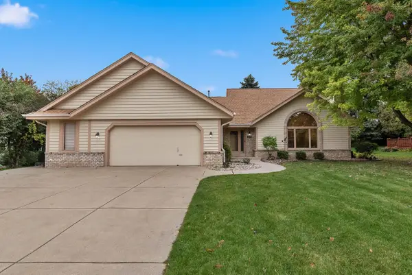 4550 S 119th STREET, Greenfield, WI 53228