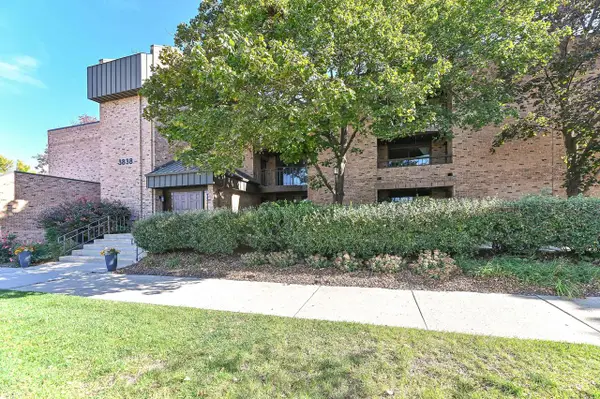 3838 N Oakland AVENUE #274, Shorewood, WI 53211