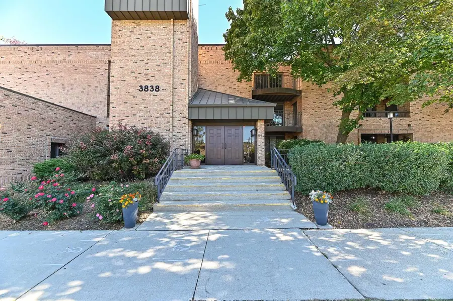 3838 N Oakland AVENUE #274, Shorewood, WI 53211 - #2