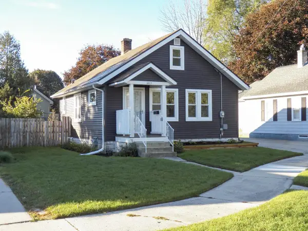 2815 Harding PLACE, Manitowoc, WI 54220