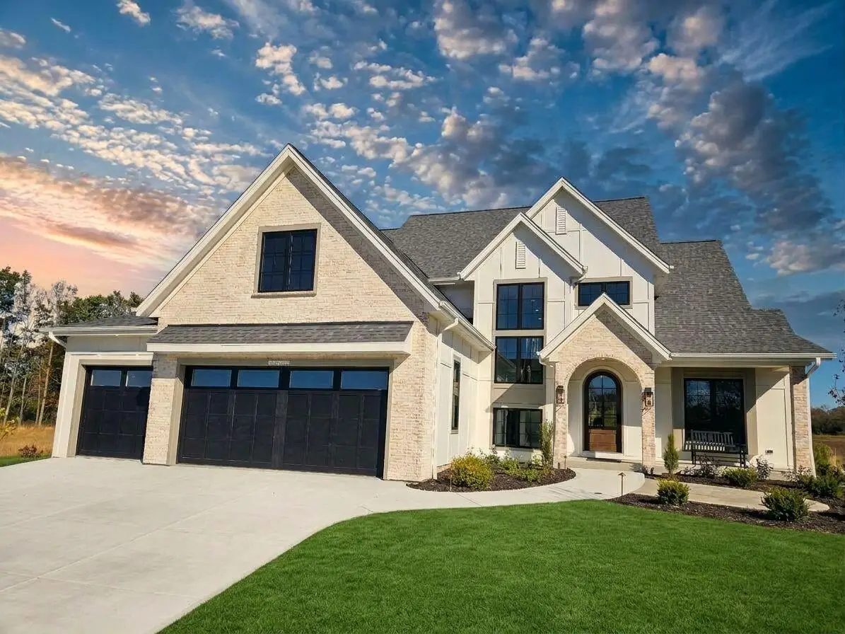 W184N5172 Sunrise LANE, Menomonee Falls, WI 53051 - #1