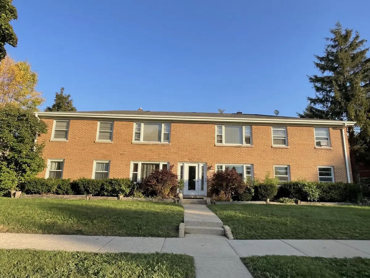 2322 W Van Beck AVENUE, Milwaukee, WI 53221 - #1