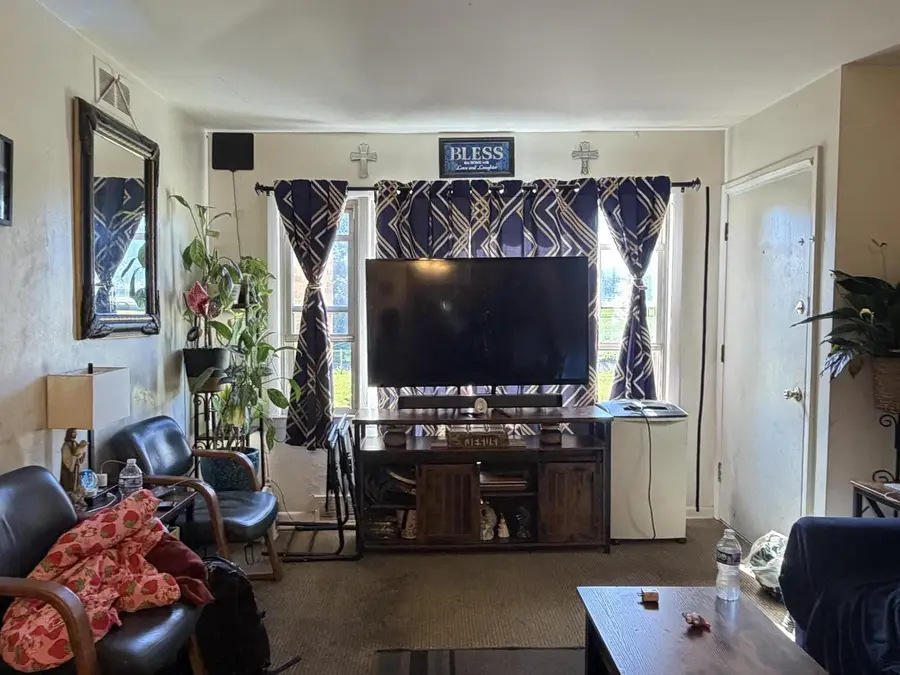 2028 W Van Beck WAY, Milwaukee, WI 53221 - #2
