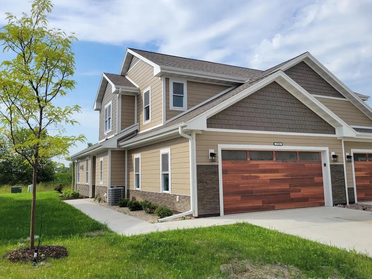 3938 Willow DRIVE, Waukesha, WI 53189 - #1