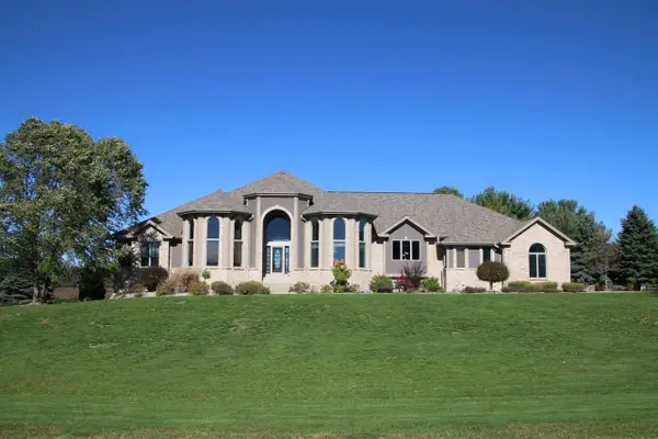 37868 Nettle Way COURT, Summit, WI 53066