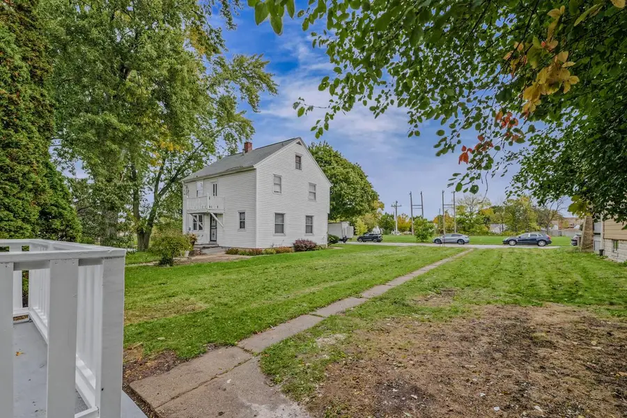 4187 N 20th STREET, Milwaukee, WI 53209 - #3