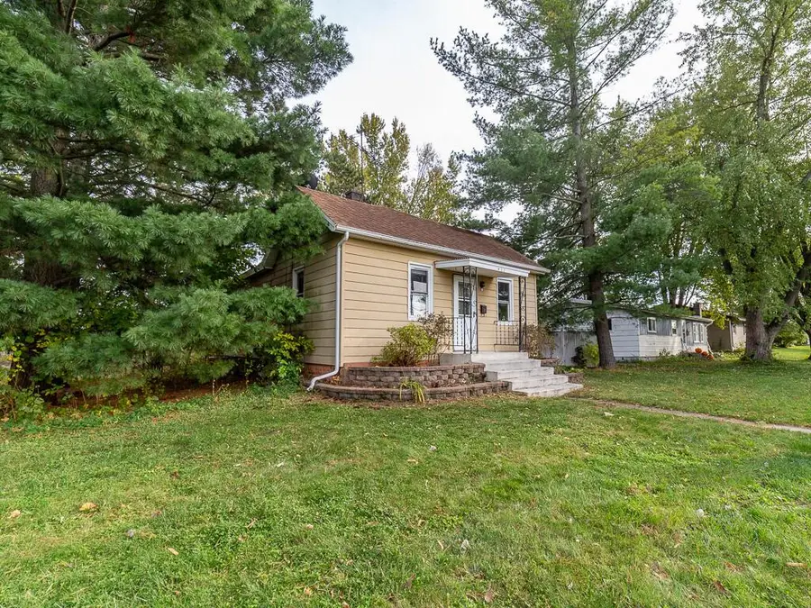 422 Washington STREET, Portage, WI 53901 - #2