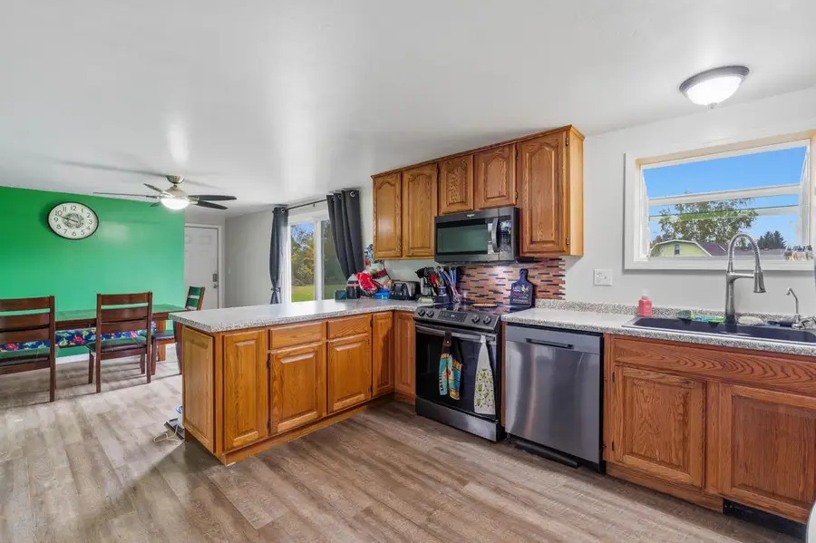 W6077 Brady LANE, Elkhart Lake, WI 53020 - #3