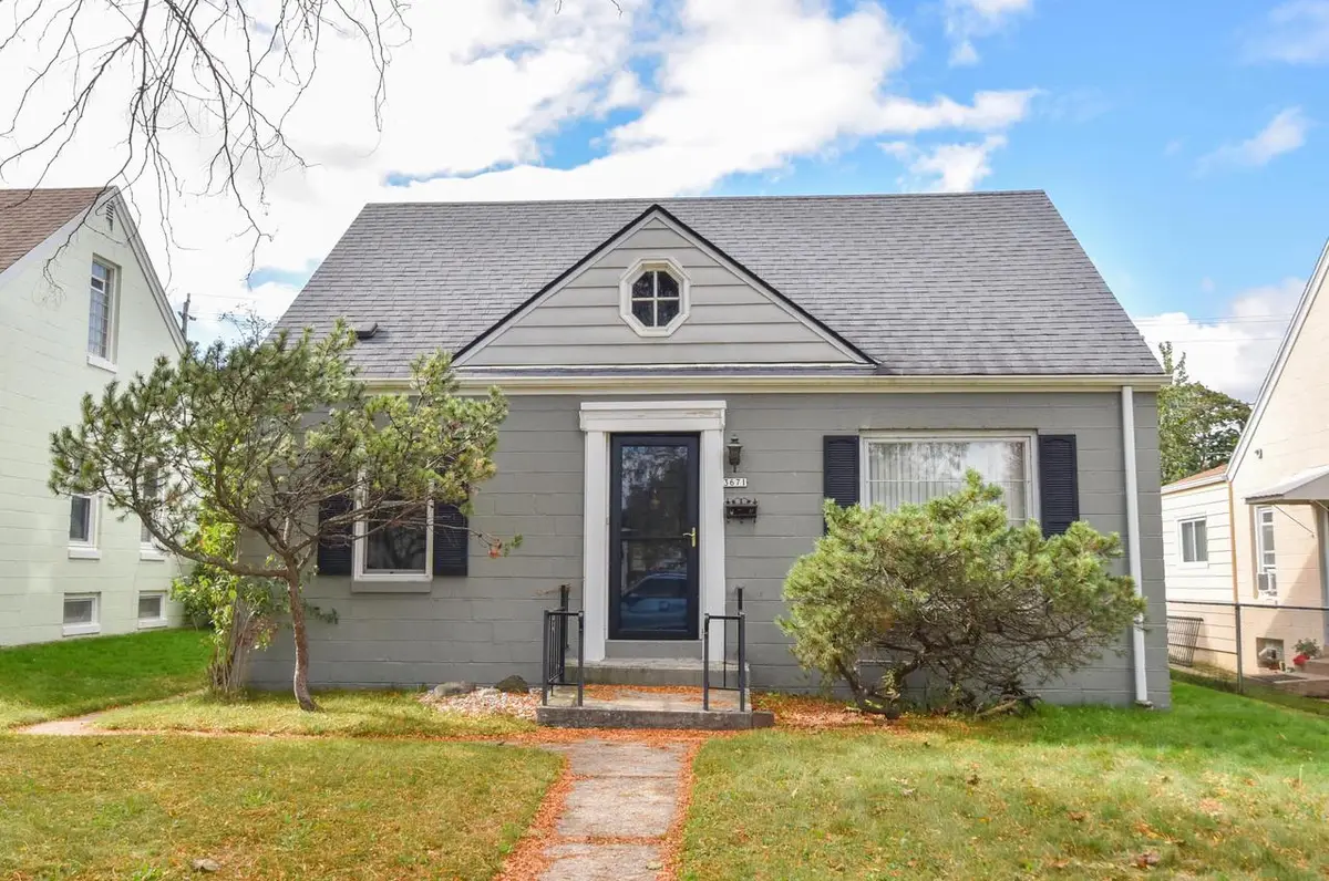 3671 S Pine AVENUE, Milwaukee, WI 53207 - #1
