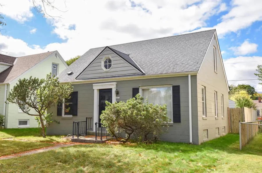 3671 S Pine AVENUE, Milwaukee, WI 53207 - #2