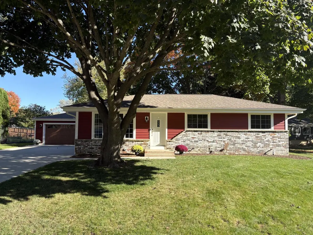 2530 Marigold COURT, Racine, WI 53402 - #1