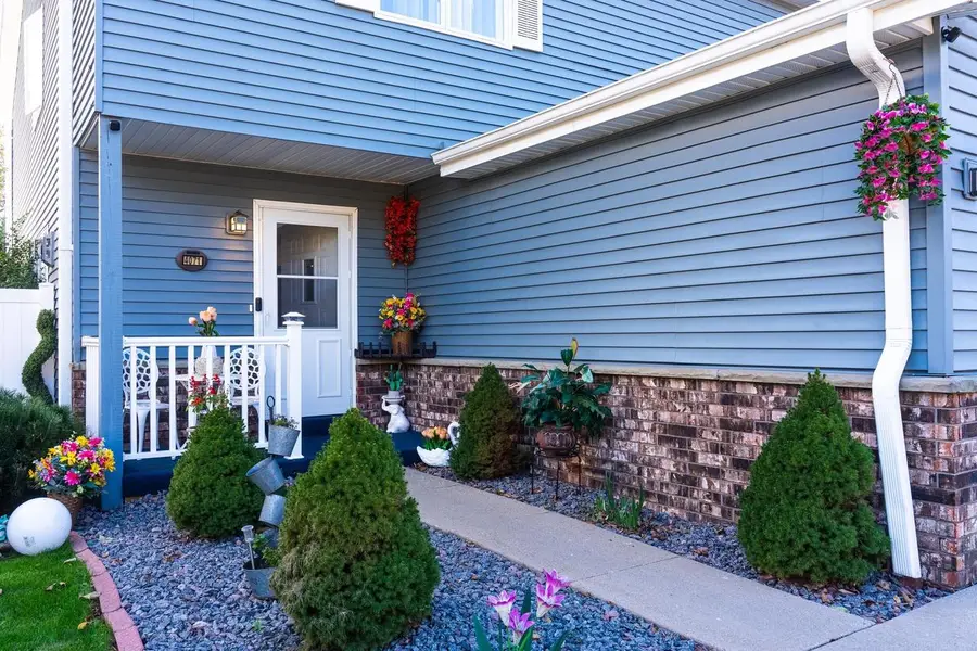 4071 W Mangold AVENUE, Greenfield, WI 53221 - #3