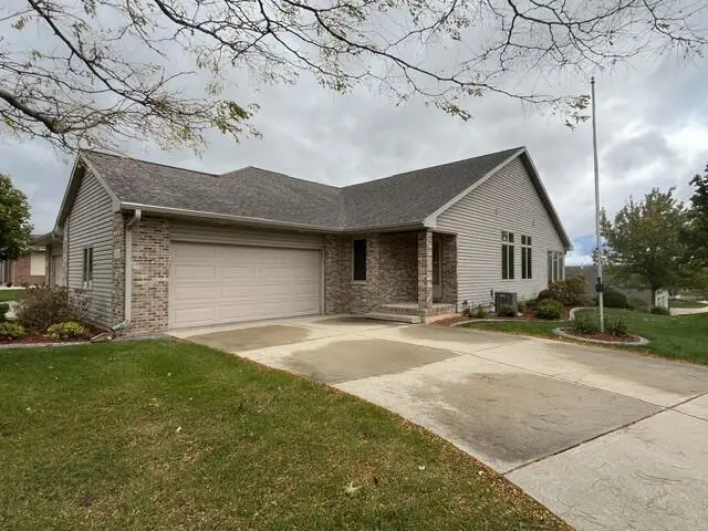 211 Heritage DRIVE #23, Fort Atkinson, WI 53538 - #1