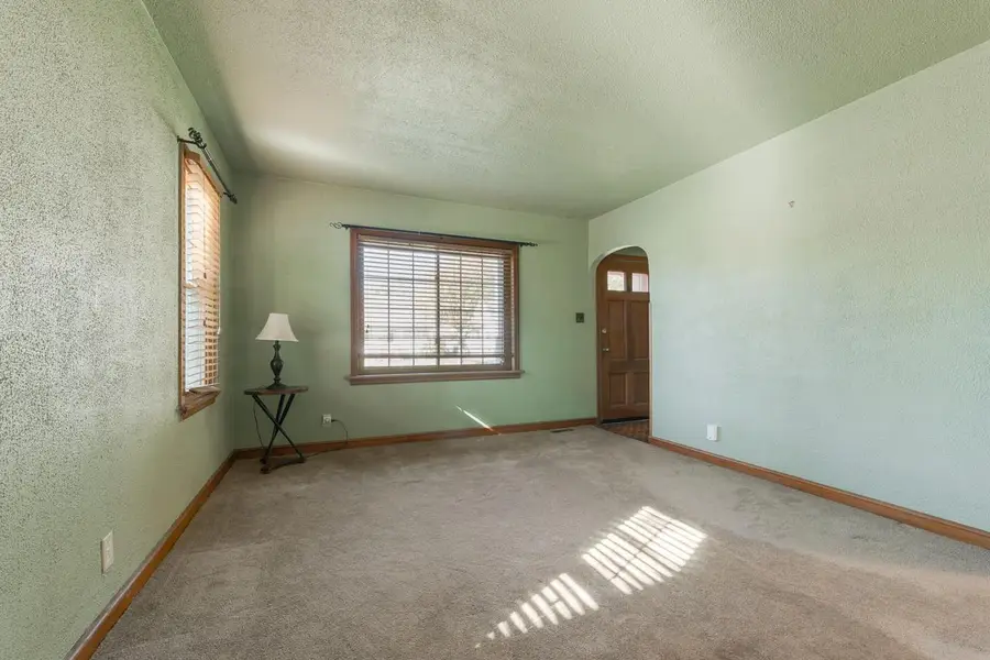 4176 S 5th PLACE, Milwaukee, WI 53207 - #3