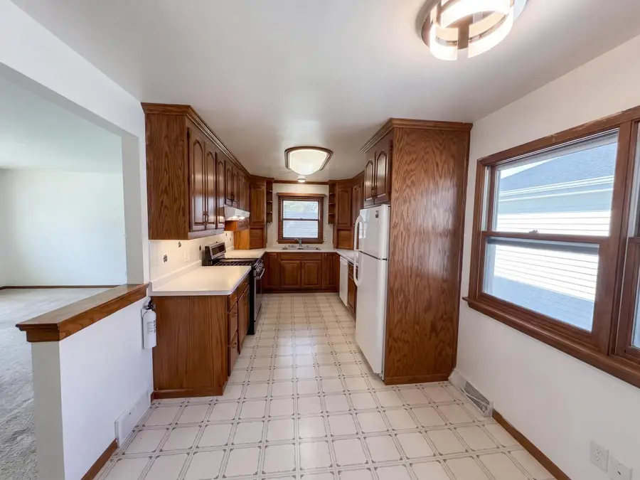 2322 Cooper AVENUE, Sheboygan, WI 53083 - #2