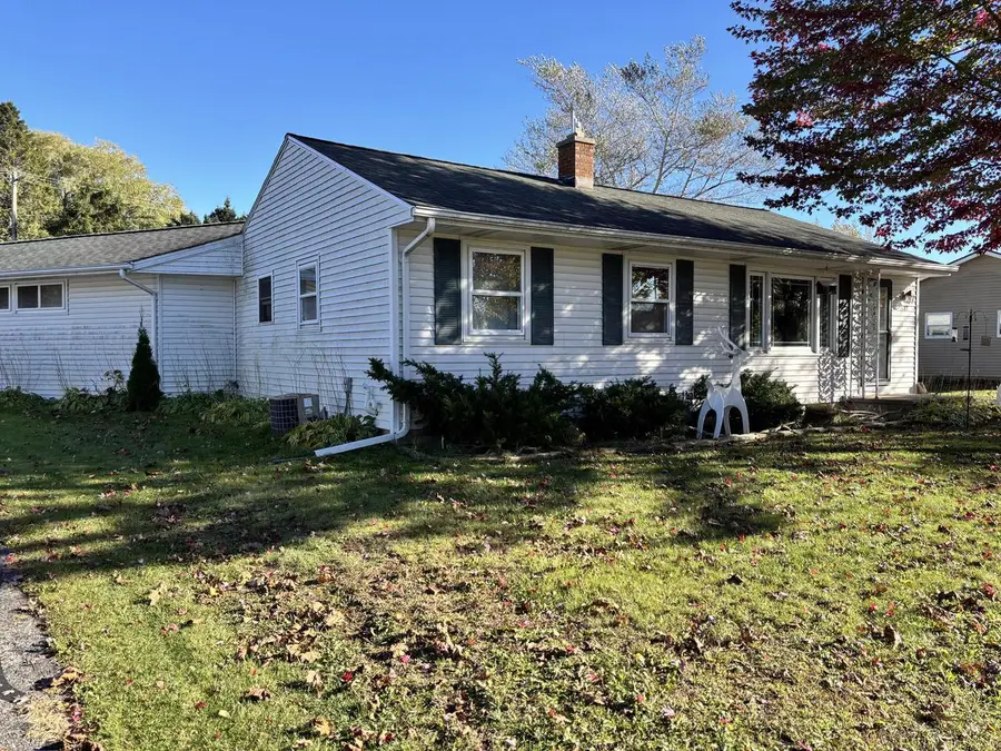 1627 Lilac DRIVE, Manitowoc, WI 54220 - #2