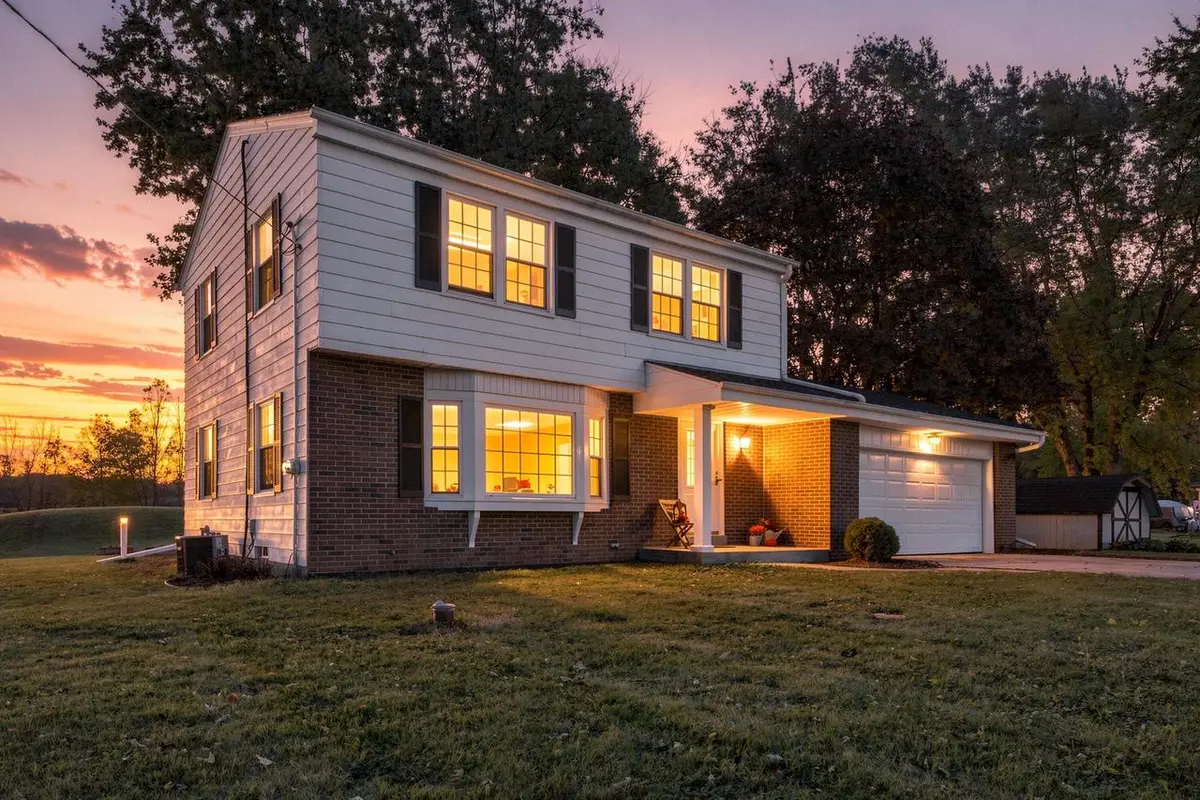 2684 Country Aire DRIVE, Cedarburg, WI 53012 - #1