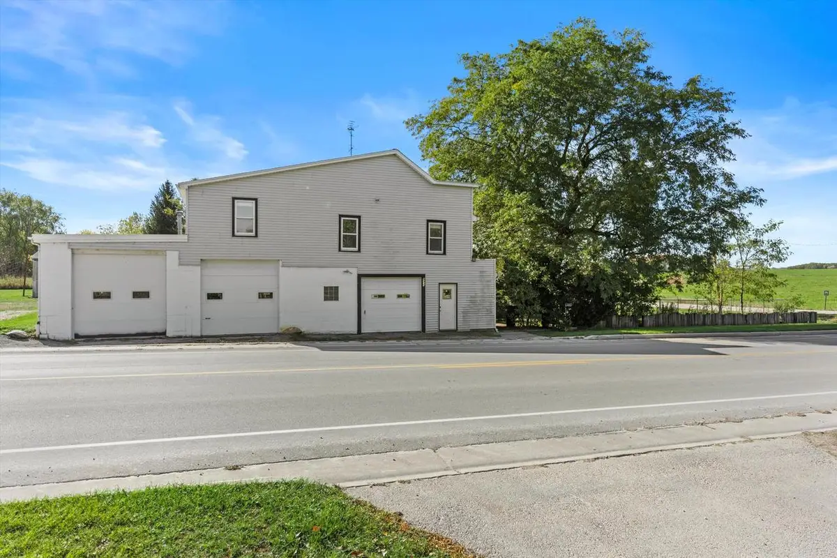 8923 North AVENUE, Cleveland, WI 53015 - #1