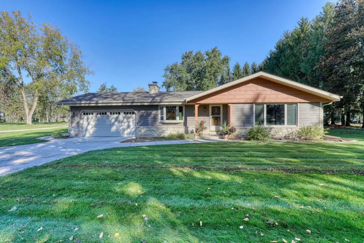 N82W28160 Marshall DRIVE, Hartland, WI 53029 - #1