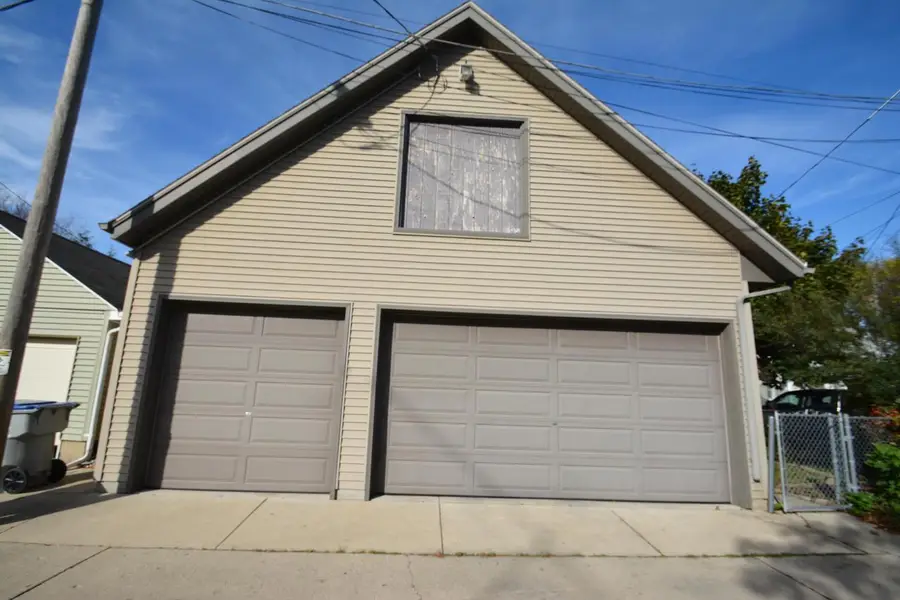 6635 W Mount Vernon AVENUE, Milwaukee, WI 53213 - #2