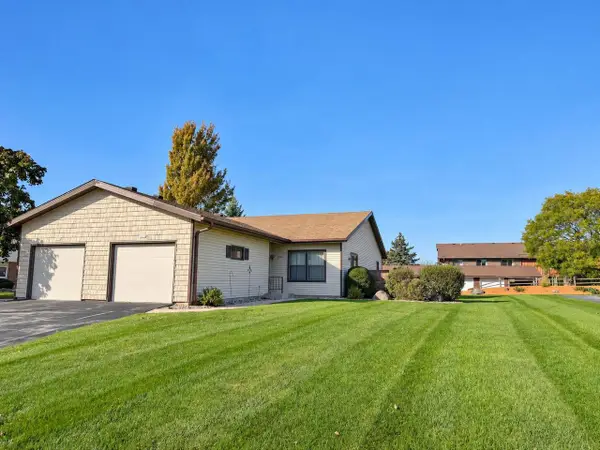 10328 W Parkwood DRIVE, Franklin, WI 53132