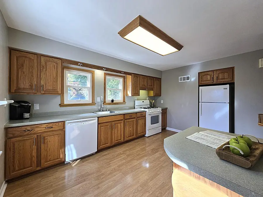 4837 N 56th STREET, Milwaukee, WI 53218 - #2