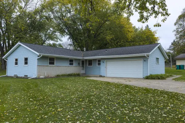 N101W15358 Starlite DRIVE, Germantown, WI 53022