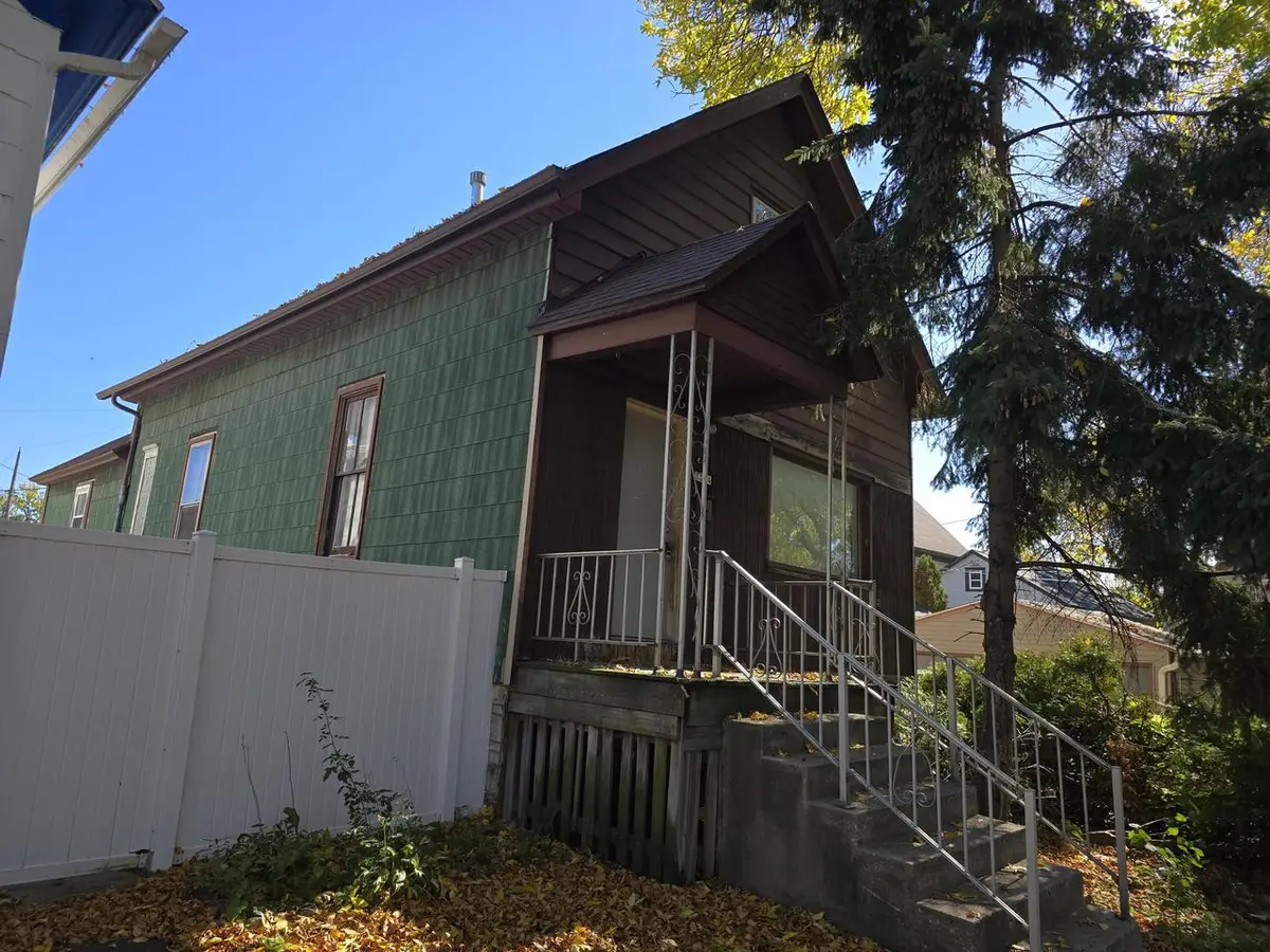 1324 S 24th STREET, Milwaukee, WI 53204 - #1