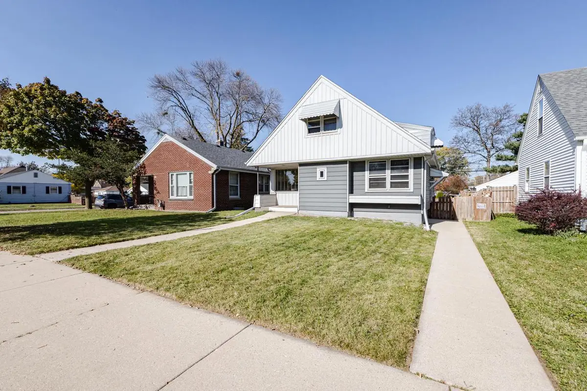 8726 W Burleigh STREET, Milwaukee, WI 53222 - #1