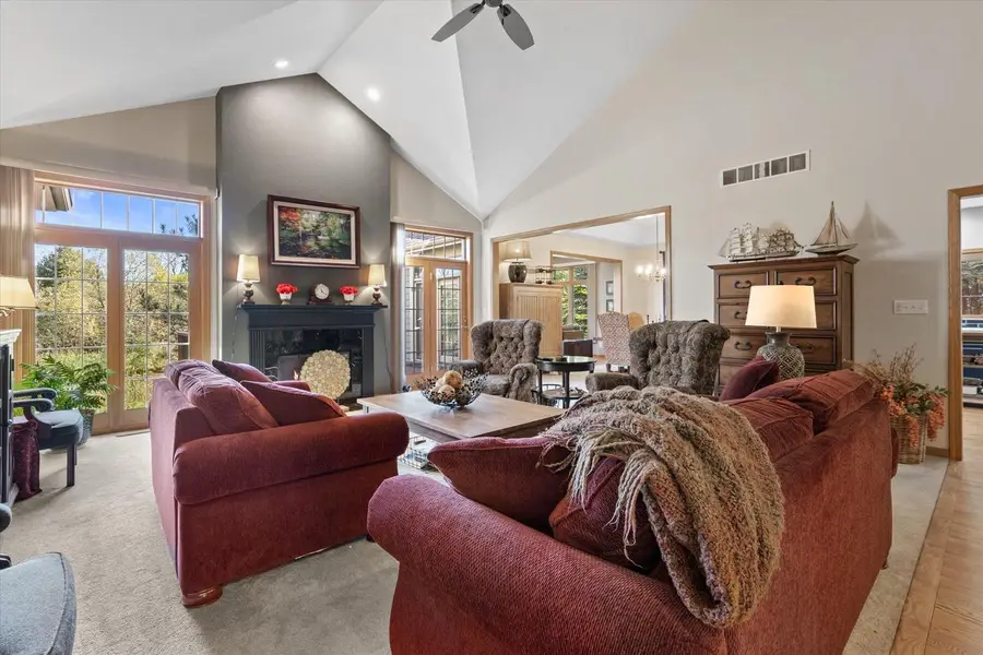 10548 Hidden Creek DRIVE, Mequon, WI 53092 - #2