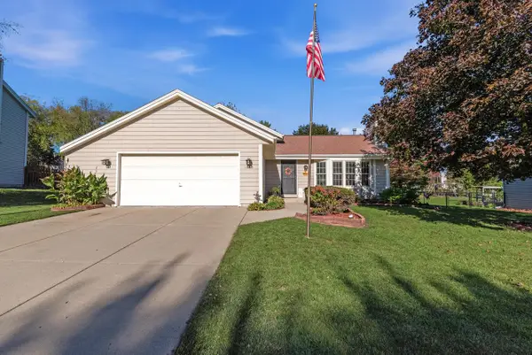 1263 River Park CIRCLE W, Mukwonago, WI 53149