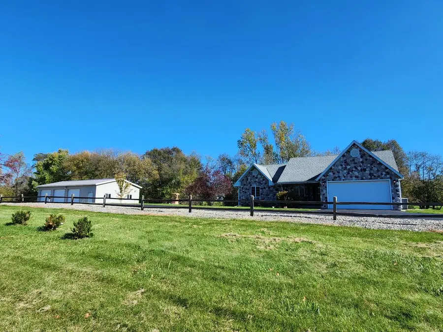 N6730 State Road 67, Iron Ridge, WI 53035 - #3