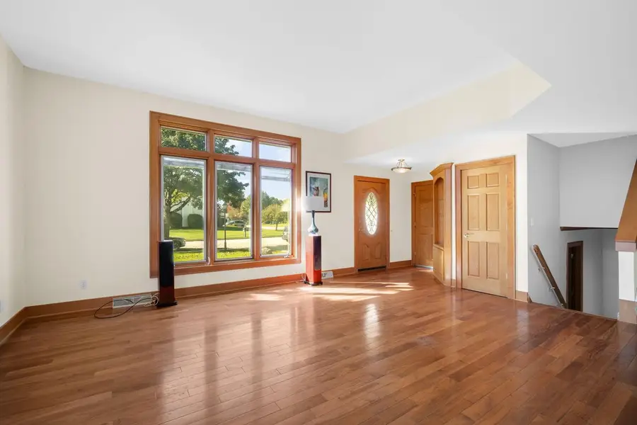 747 Laureate DRIVE, Pewaukee, WI 53072 - #3