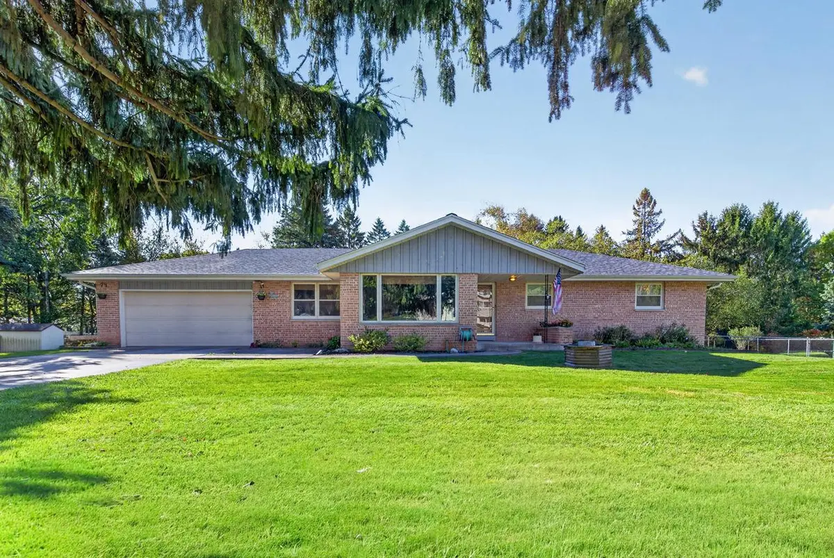 N72W22429 Jeanine LANE, Lisbon, WI 53089 - #1