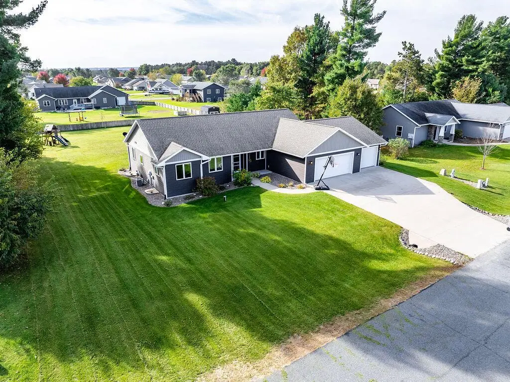 W7869 Broadmoor Park DRIVE, Holmen, WI 54636 - #1