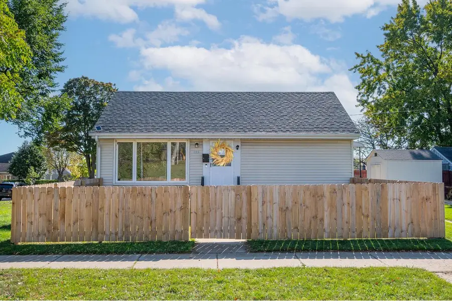 505 W Waterford AVENUE, Milwaukee, WI 53207 - #2