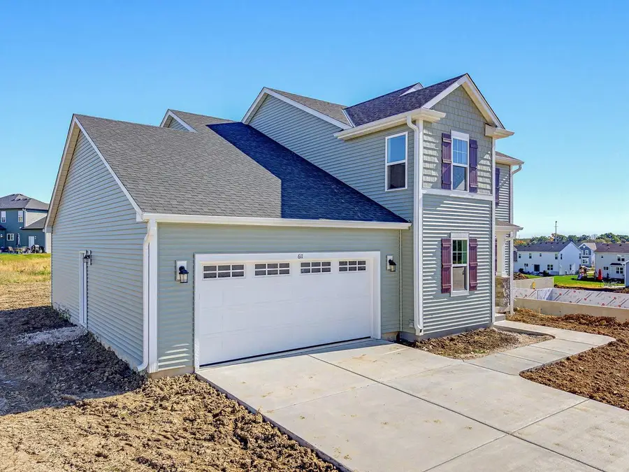 611 E Bluff CIRCLE, Waterford, WI 53185 - #2