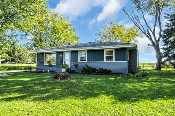 15401 Spring STREET, Union Grove, WI 53182