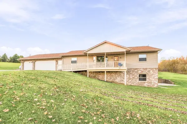 W2548 Nevada Heights ROAD W, Iron Ridge, WI 53035