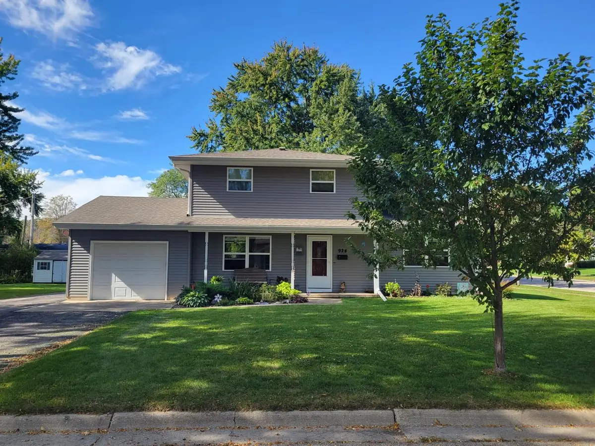 924 Shirley STREET, Stoughton, WI 53589 - #1