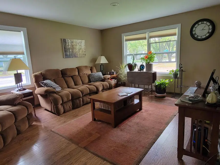 924 Shirley STREET, Stoughton, WI 53589 - #3