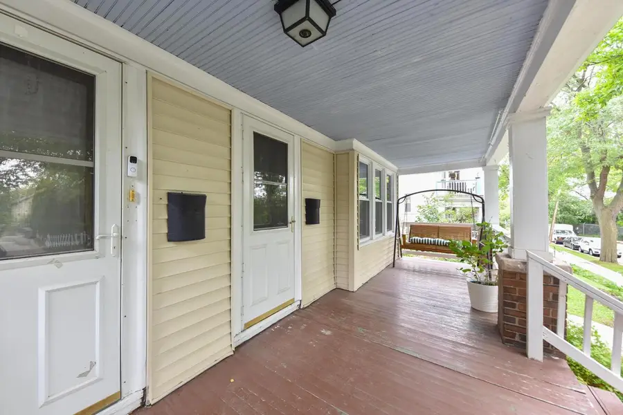 1130 E Walworth STREET #1132, Milwaukee, WI 53212 - #3