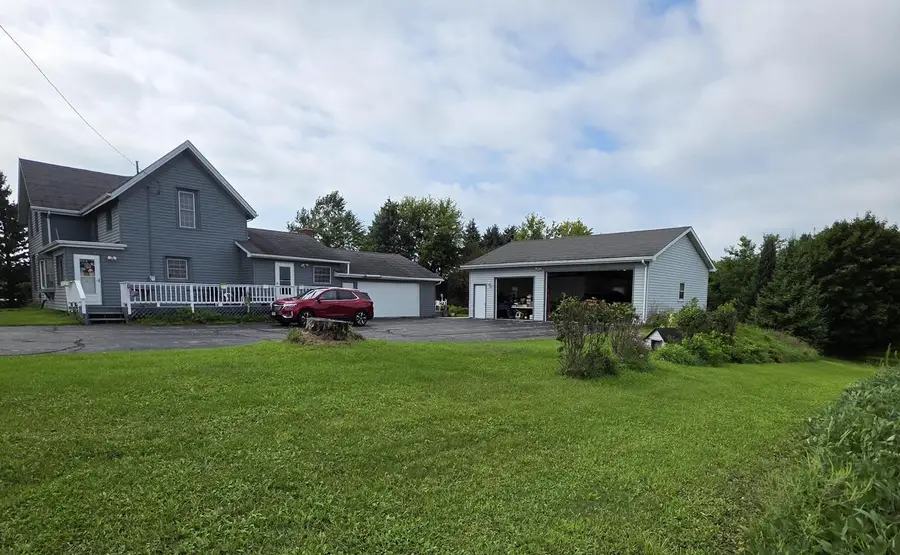 6896 Arthur ROAD, Hartford, WI 53027 - #2