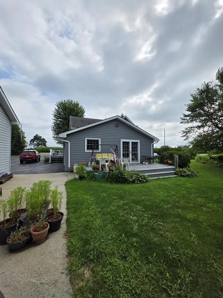 6896 Arthur ROAD, Hartford, WI 53027 - #3