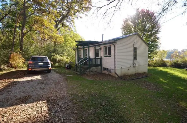 N6728 Lake DRIVE, Whitewater, WI 53190