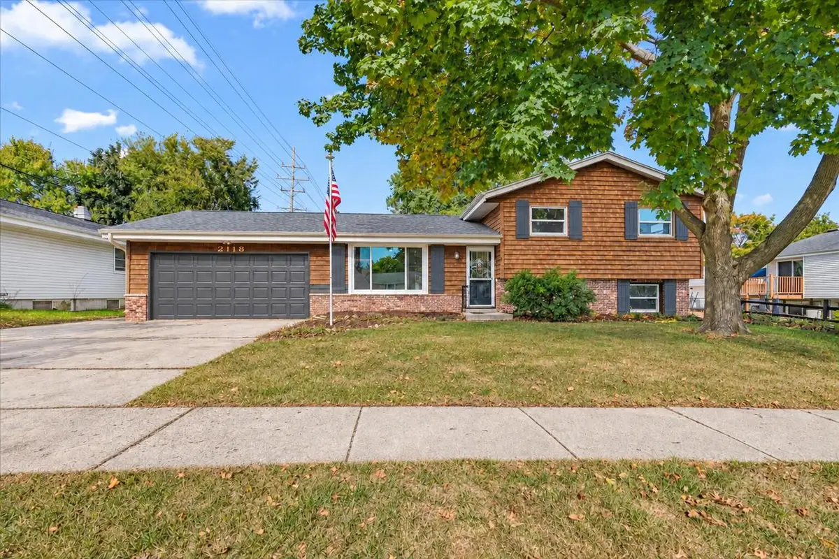 2118 Canary STREET, West Bend, WI 53090 - #1
