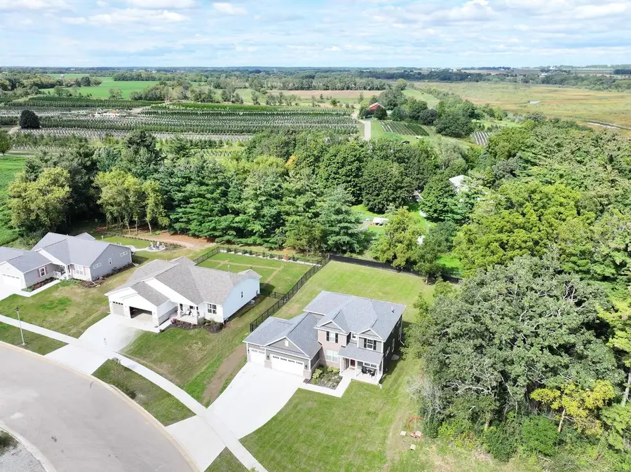706 Arbor Ridge DRIVE, Delavan, WI 53115 - #2